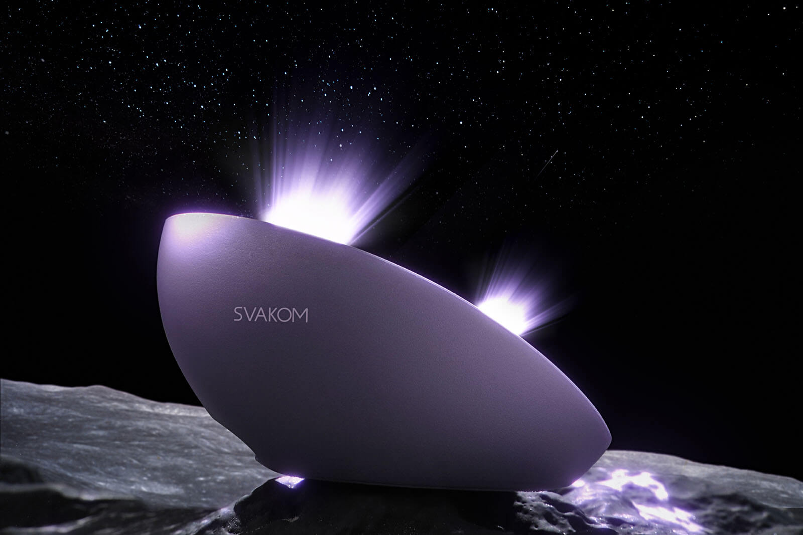 Svakom Pulse Galaxie (Metallic Lilac), sonický stimulátor s hviezdnym projektorom